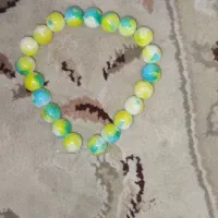 دستبند سنگی و مهره‌ای