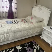 تخت نوجوان دخترانه