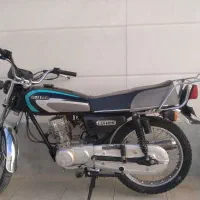 موتور سیکلت پیشتاز مدل ۱۳۹۵ مدارک کامل بابیمه