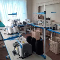 به چند خیاط با تسهیلات ویژه نیازمندیم