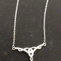 گردنبند نقره دستبند و حلقه و انگشتر نقره