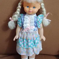 عروسک متعلق به دهه ۶۰ و ۷۰