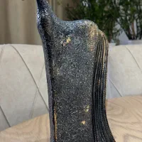 مجسمه و شمعدان