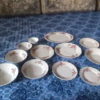 ظرف چینی در حد نو۲۷۰۰ تخفیف هم داره