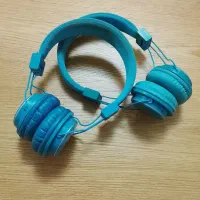 دو عدد هدفون