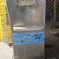 دستگاه بستنی قیفی