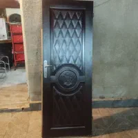 درب اتاق و دو عدد چهار چوب فلز ی