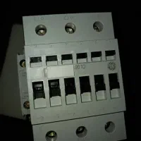 وسایل برق صنعتی
