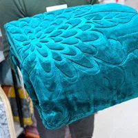 پتو گلبافت نرمینه سنگین|رختخواب، بالش، پتو|نیشابور, دارایی|دیوار