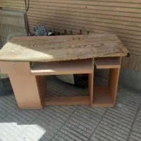 میز تحریر و رایانه