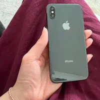 ایفون xs