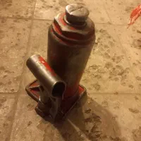 لاستیک پژو سایز ۱۴ و تاقچه عقب x33 mvm و جک خاوری|قطعات یدکی و لوازم جانبی|ملایر, |دیوار