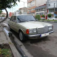 بنز ۲۳۰ دانشجویی