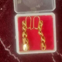 یه جفت گوشواره .