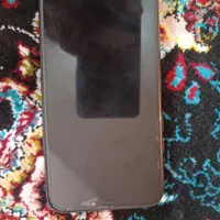 اپل iPhone 11 با حافظهٔ ۶۴ گیگابایت