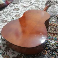 گیتار همراه با کاپو وپایه گیتار|گیتار، بیس، امپلیفایر|نکا, |دیوار