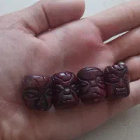 دو جفت سنگهای خونین|جواهرات|کرمانشاه, |دیوار