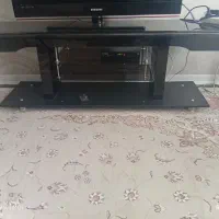 میز زیر تلویزیونی