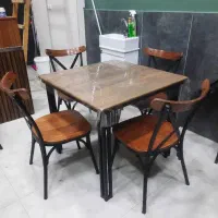 میز و صندلی