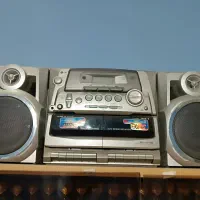 ضبط قدیمی کاست و سی دی خور