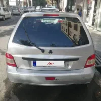 ماشین هاچبک نقره ای مدل 1389