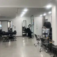۱۳۵ متر فلت دو پارکینگ سند اداری تابلوخور ۳ ساله