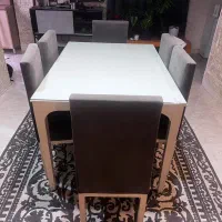 مبل راحتی و میز نهارخوری