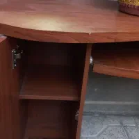 میز کامپیوتر سالمه سالم.