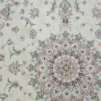 فرش ۶متری سالم بدون زدگی۷۰۰شانه