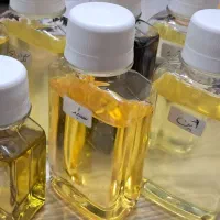 عطر و اسانس عمدە هر گرم ۲۸۰۰ تومان