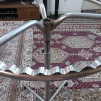 رگال لباس آویز لباس چوب رختی جا لباسی در حد نو|بندرخت و رخت‌آویز|تهران, علی‌آباد|دیوار