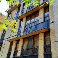 ۶۸متر / منزلی خوش نقشه / بالکن