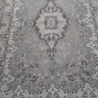 قالی ۴متری زمینه کرم تراکم بالا و روفرشی ۶ متری