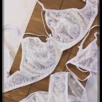 ست لباس زیر شورت و سوتین فنردار سایز بزرگ و کوچک