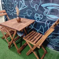 میز و صندلی چوبی