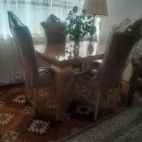 میز ناهارخوری ۴نفره کاملا سالم