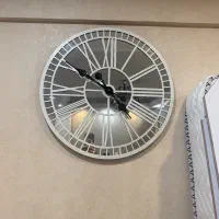 ساعت دیواری