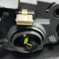 چراغ پراید ۱۳۲ فابریکی نیازمند به تعویض طلق