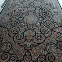 ۳ تخته فرش۹متری و۲تا کناره نگین مشهد زمینه سرمه ای