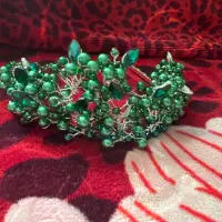 لباس و تاج|لباس|شیراز, فرهنگ شهر|دیوار