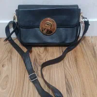 ۴عدد کیف|کیف، کفش، کمربند|میانه, |دیوار