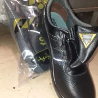کفش ایمنی و کار