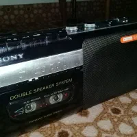 رادیو D1  سونی