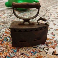 اتو زغالی‌ قدیمی  مادر بزرگ