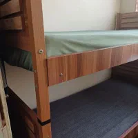 تخت دو طبقه شرکتی با تشک تمیز در حد نو|تخت و سرویس خواب|تهران, گلچین|دیوار