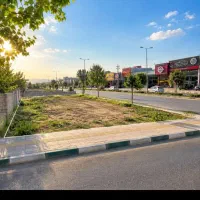 زمین-فروشی