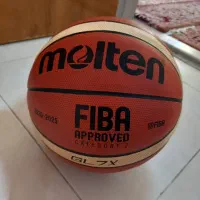 توپ و کفش بسکتبال (توپ نو) (کفش درحد نو)|ورزش‌های توپی|سمنان, |دیوار