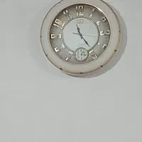 ساعت دیواری نو و کاملا سالم