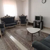 آپارتمان-بسیار-تمیز-و-مبله