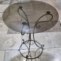 میز گرد فلز و شیشه ایی